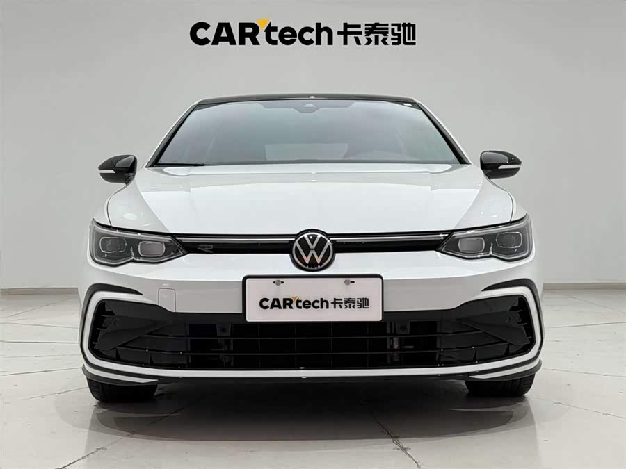 Volkswagen Golf 2022 car image #4