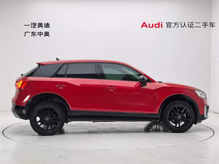 Audi Q2L 2018 car image #4