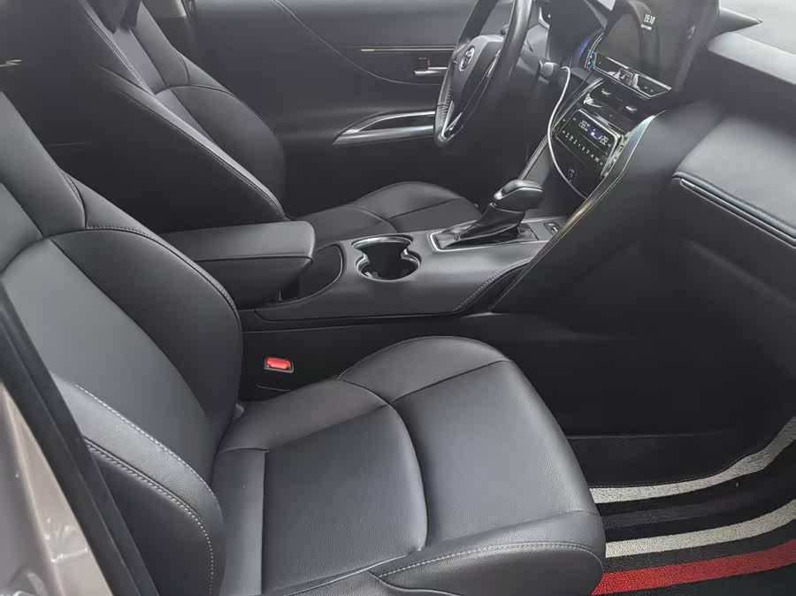 Toyota Venza 2023 صورة سيارة #4