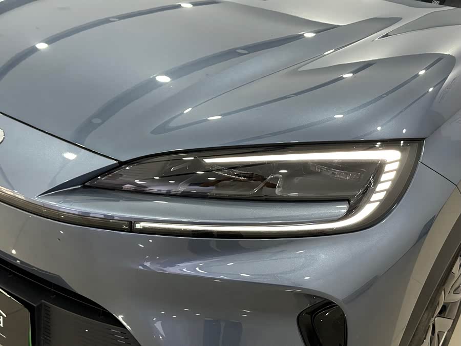 BYD Sea Lion 07 DM-i 2025 car image #4