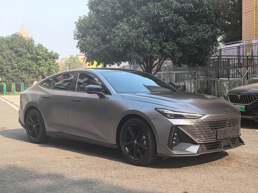Changan UNI-V 2022 car image #4