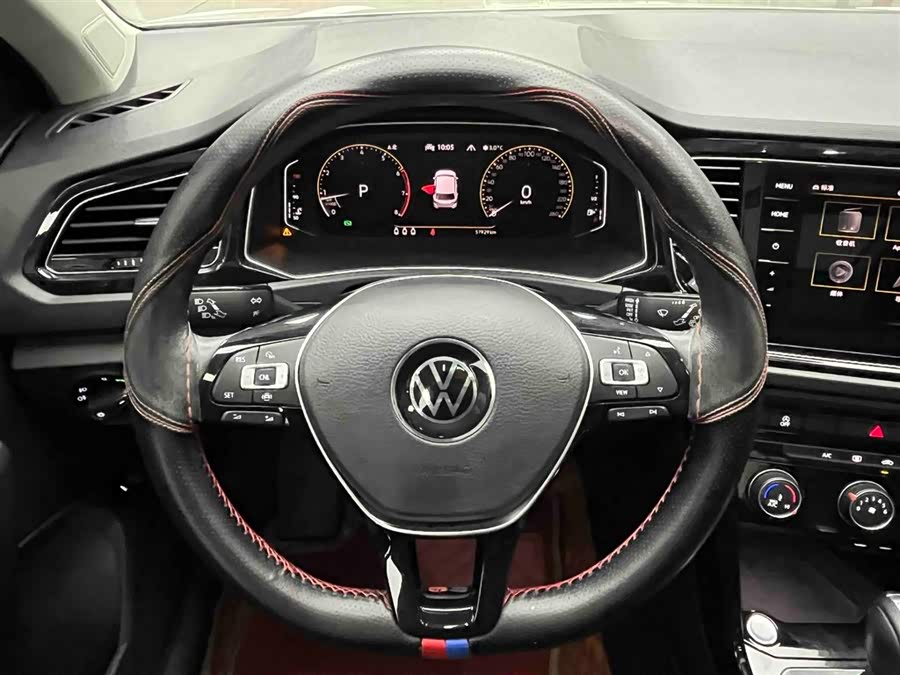 Volkswagen T-Roc 2021 #4 Volkswagen T-Roc 2021 car image #4