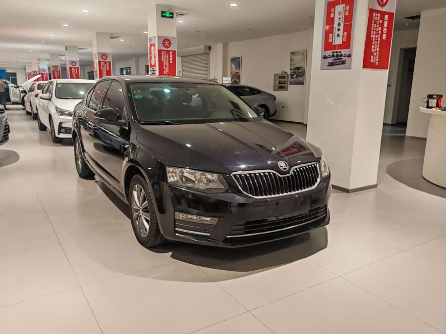 Skoda Octavia 2016 car image #4