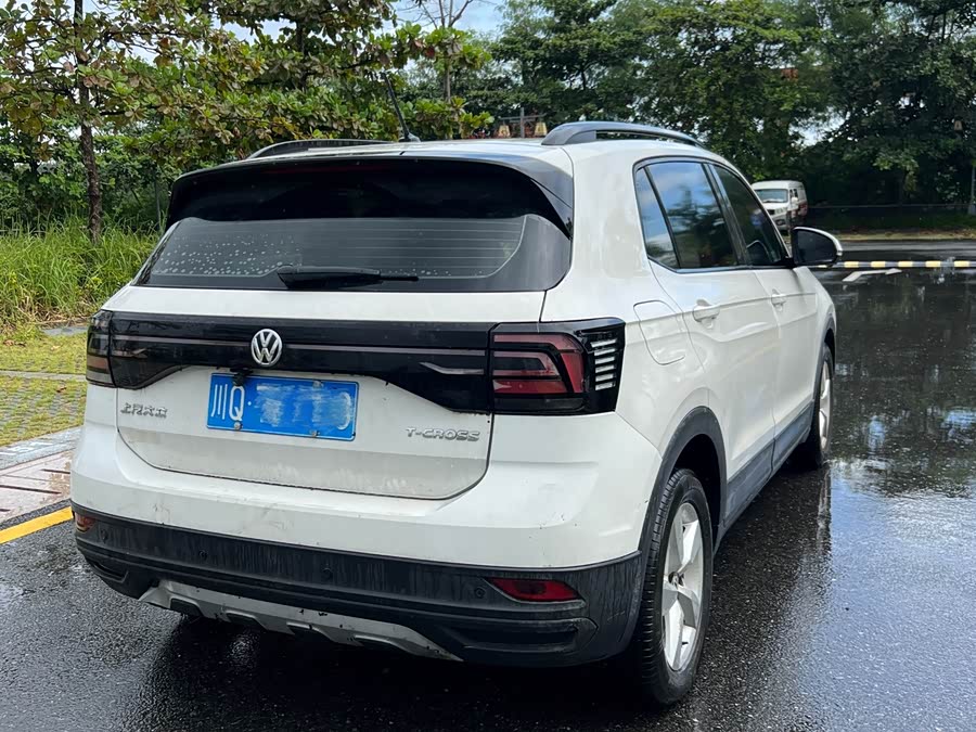 Volkswagen T-Cross 2019 #4 Volkswagen T-Cross 2019 car image #4
