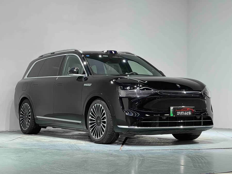 2025 car image #4