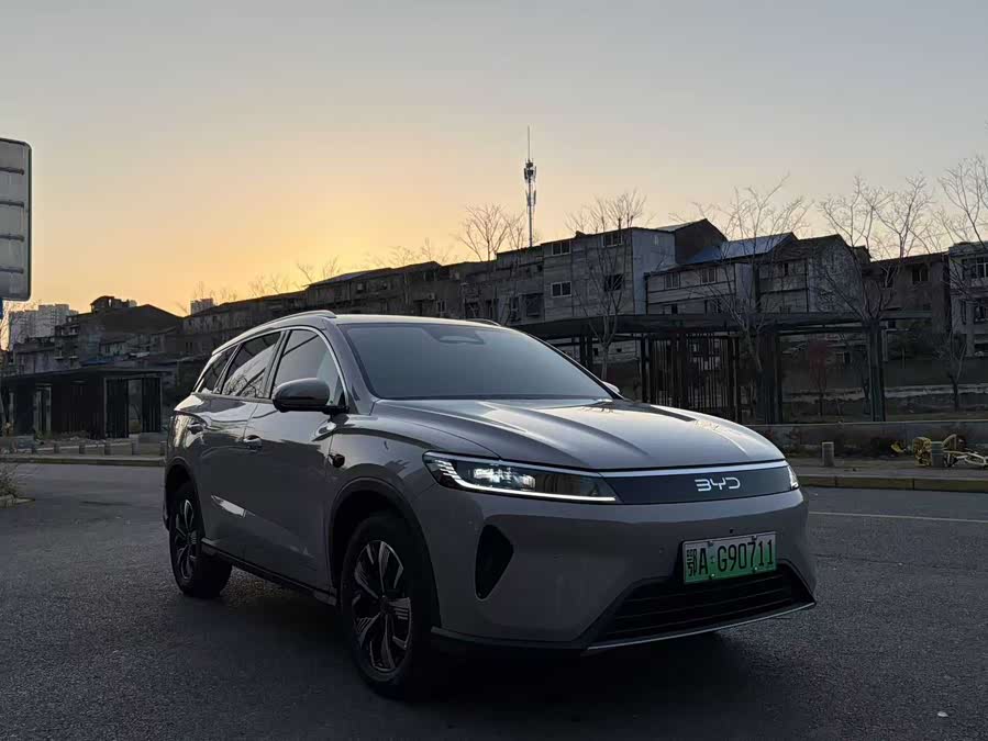 BYD Sea Lion 05 DM-i 2025 car image #4