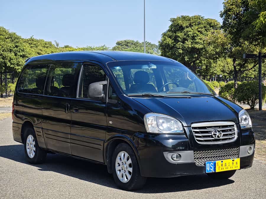 JAC 2015 car image #4