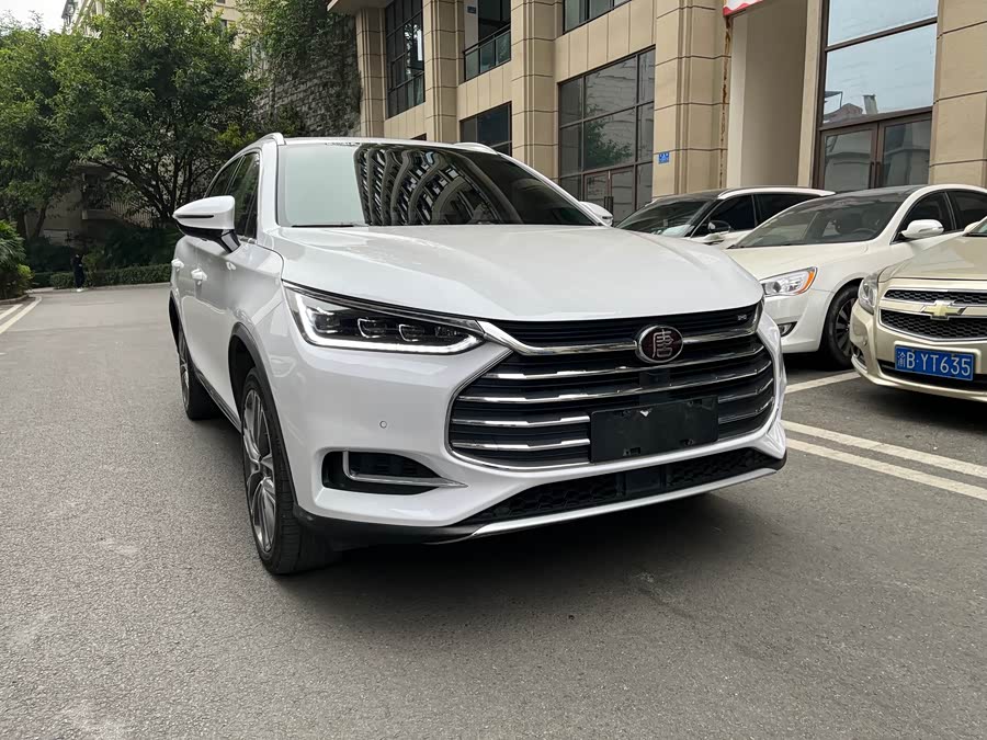 BYD Tang 2019 #4 BYD Tang 2019 car image #4