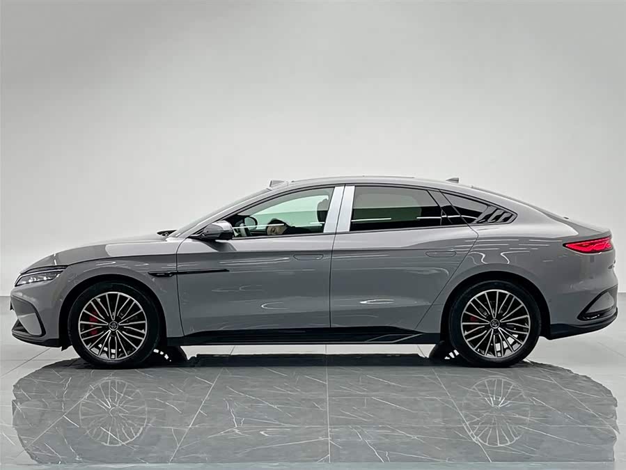 BYD Han 2025 car image #4