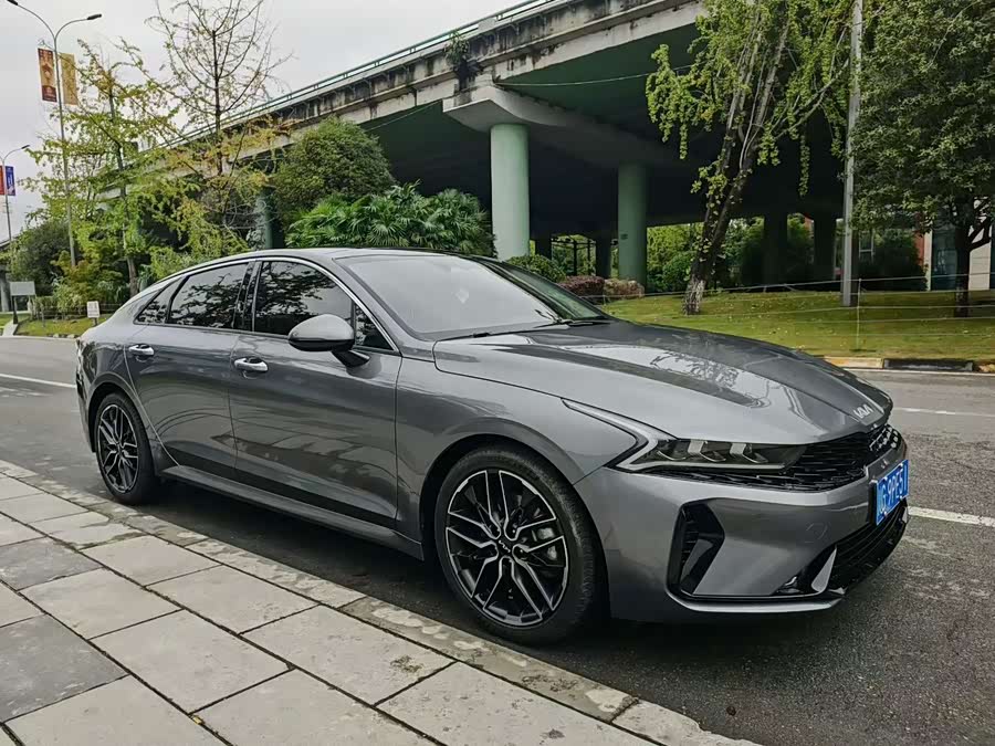 Kia K5 2023 car image #4