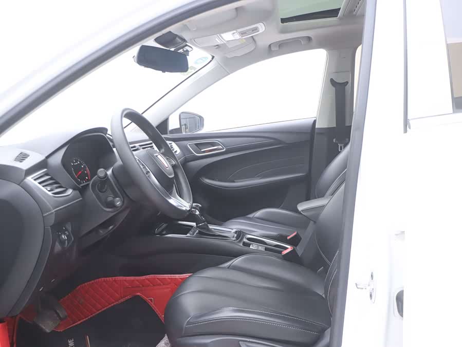 Roewe i5 2019 car image #4