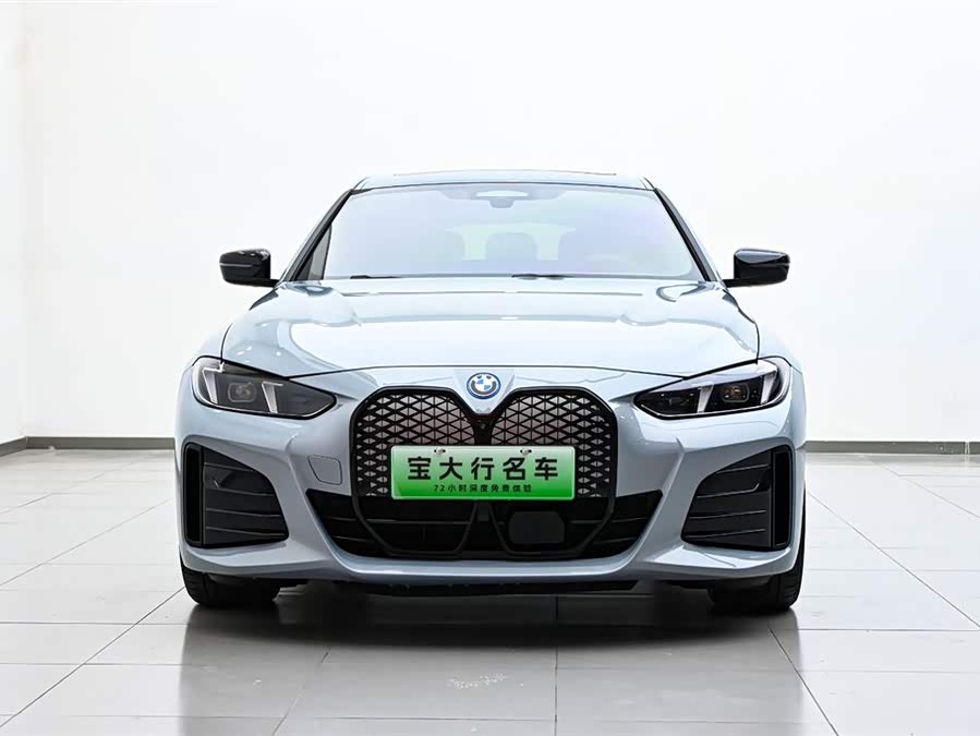 BMW i4 2025 car image #4