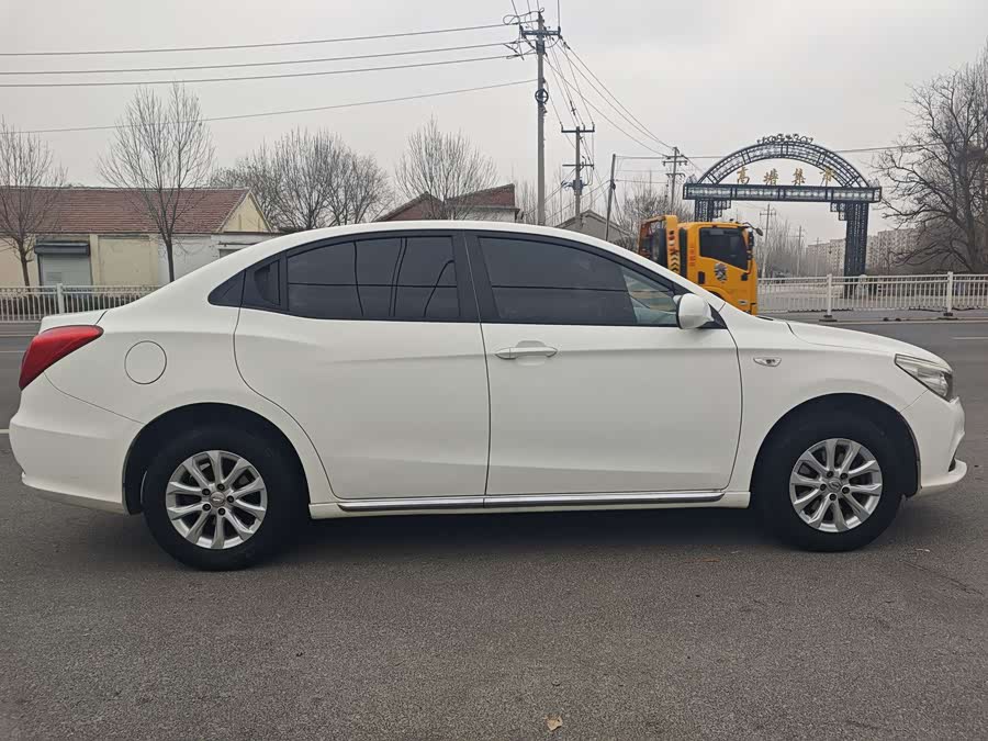 GAC Trumpchi GA3S 2014 #4 GAC Trumpchi GA3S 2014 car image #4