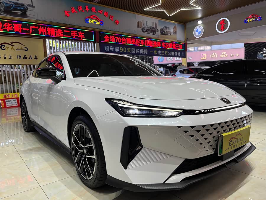 Changan UNI-V iDD 2024 car image #4