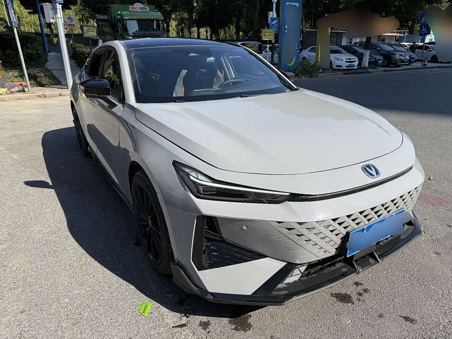 Changan UNI-V 2024 car image #4