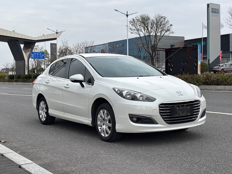 Peugeot 308 2017 car image #4