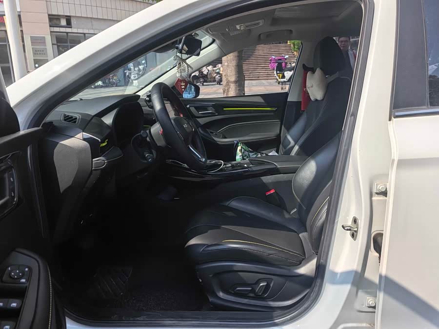 Roewe i5 2022 car image #4