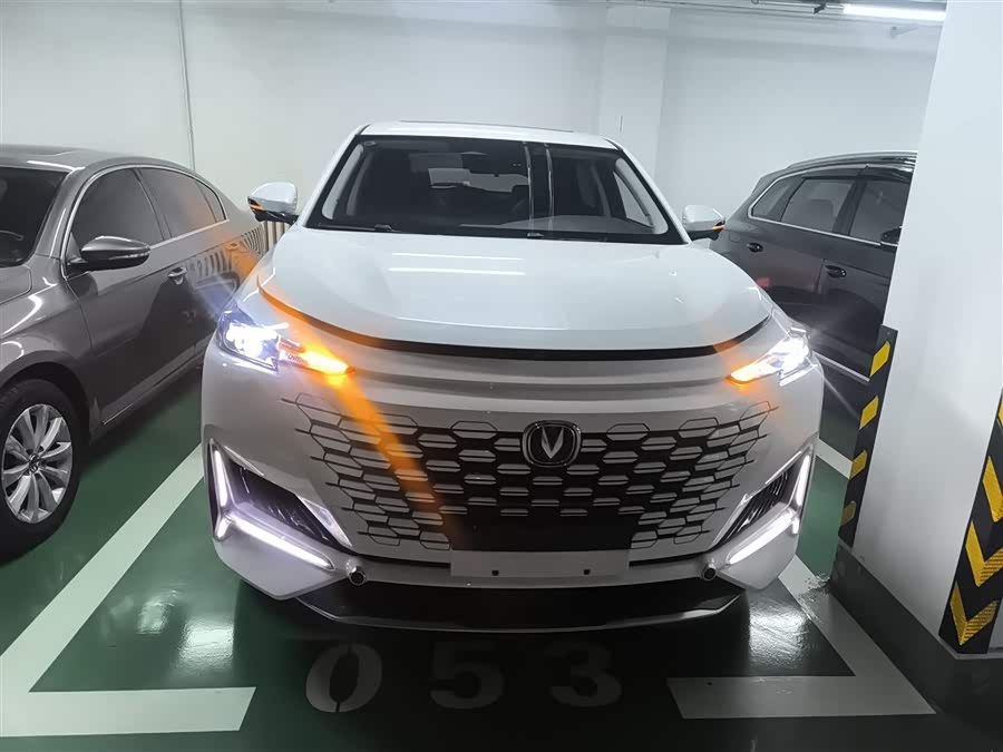 Changan UNI-K iDD 2022 #4 Changan UNI-K iDD 2022 car image #4