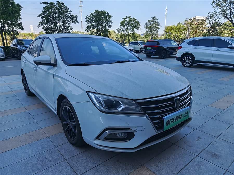 Roewe i5 2020 #4 Roewe i5 2020 car image #4