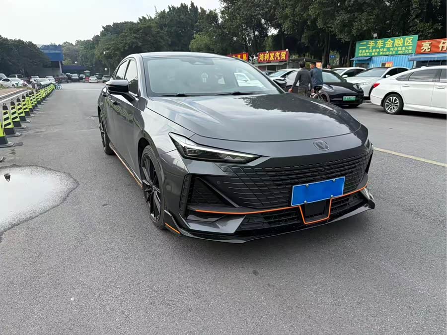 Changan UNI-V 2023 car image #4