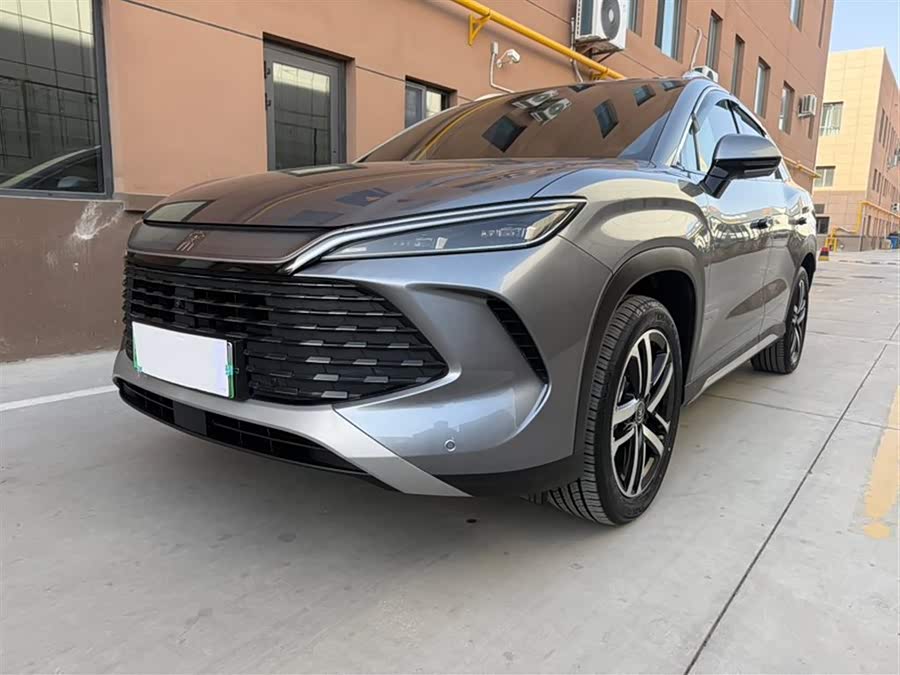 BYD SongL DM-i 2024 #4 BYD SongL DM-i 2024 car image #4