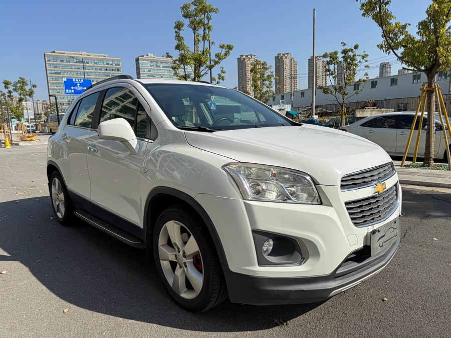 Chevrolet Tracker 2015 #4 Chevrolet Tracker 2015 car image #4