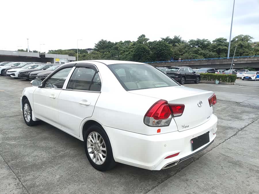 Soueast V3 Lingyue 2015 #4 Soueast V3 Lingyue 2015 car image #4