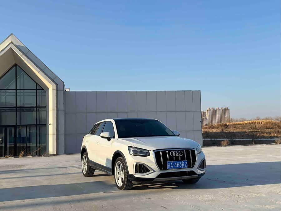 Audi Q2L 2022 #4 Audi Q2L 2022 car image #4