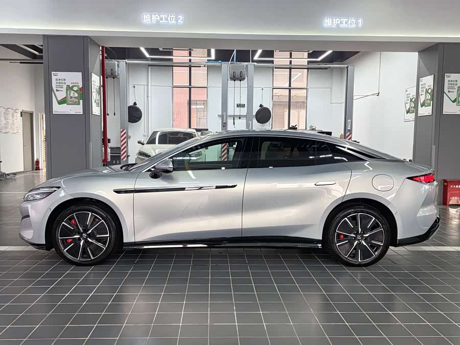 BYD HanL 2025 car image #4