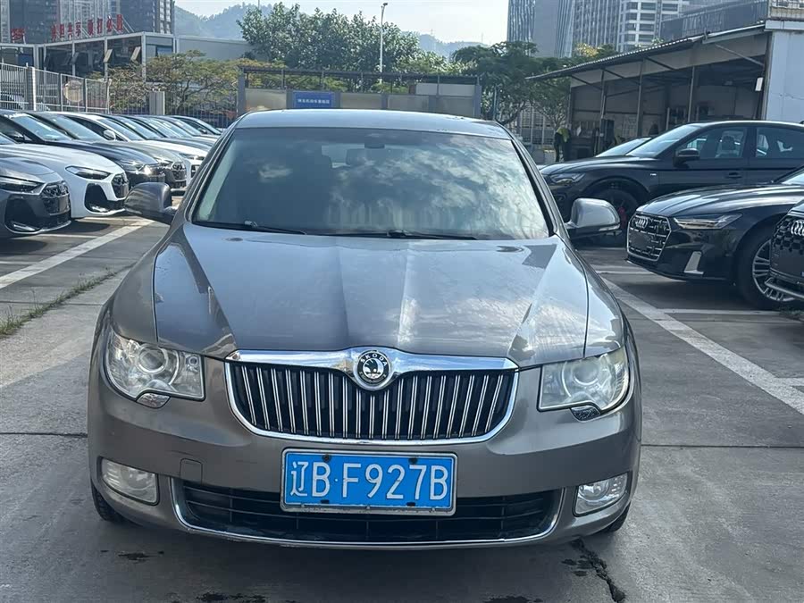 Skoda Superb 2011 imagen de coche #4