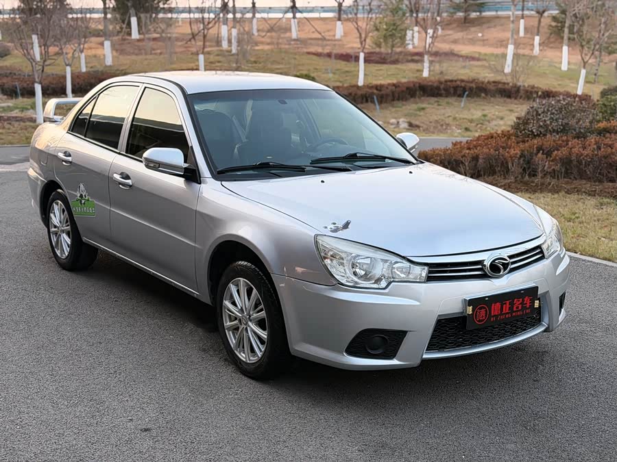 Soueast V3 Lingyue 2014 car image #4