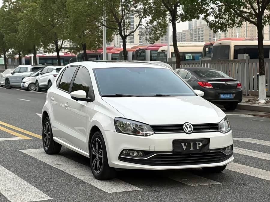Volkswagen Polo 2016 car image #4