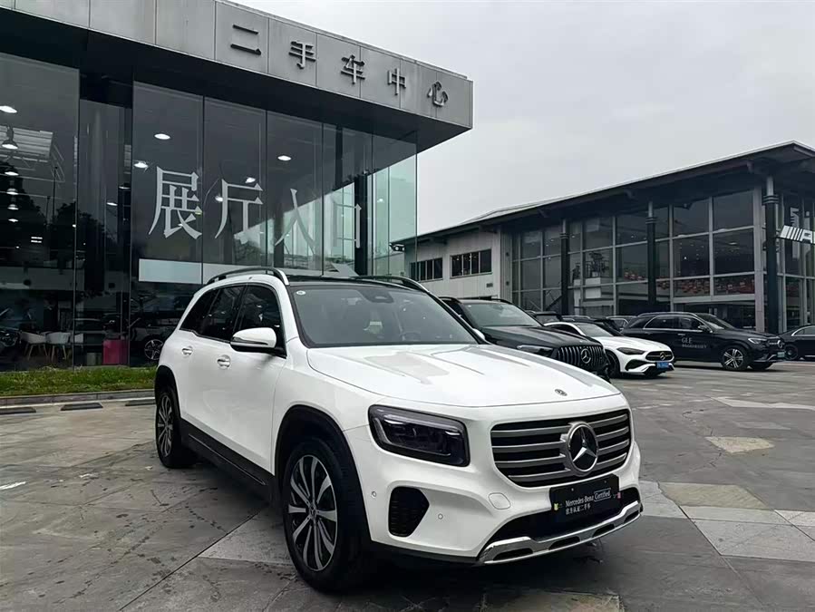 Mercedes-Benz GLB Class 2024 car image #4