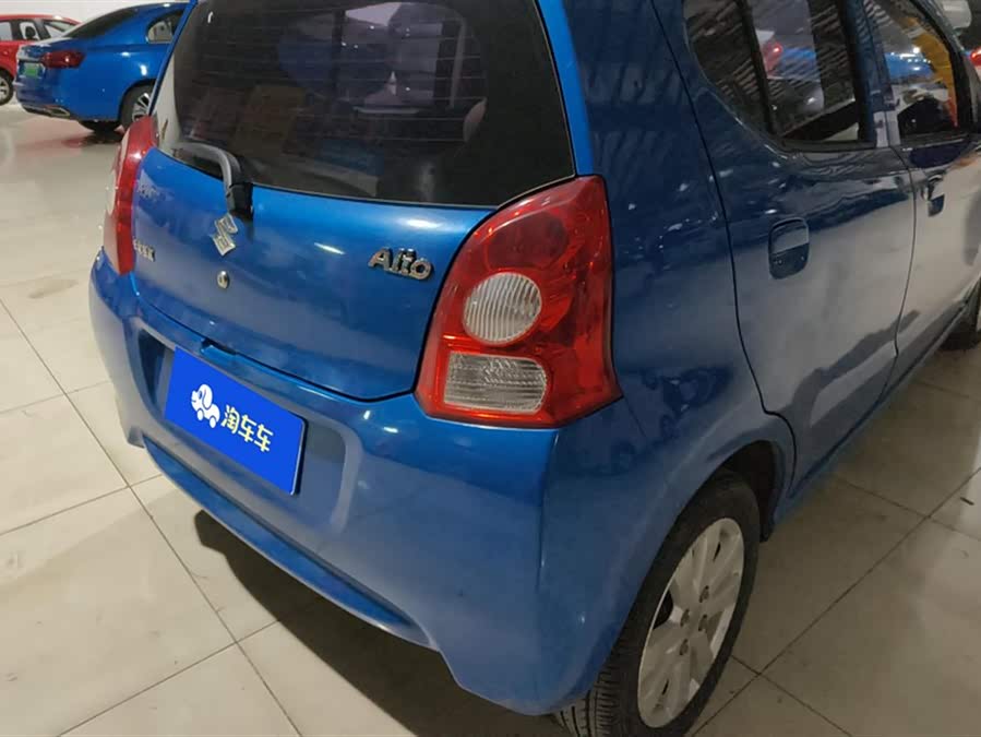 Suzuki 2013 car image #4