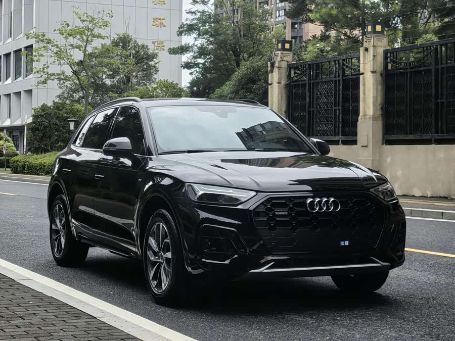 Audi Q5L 2023 car image #4