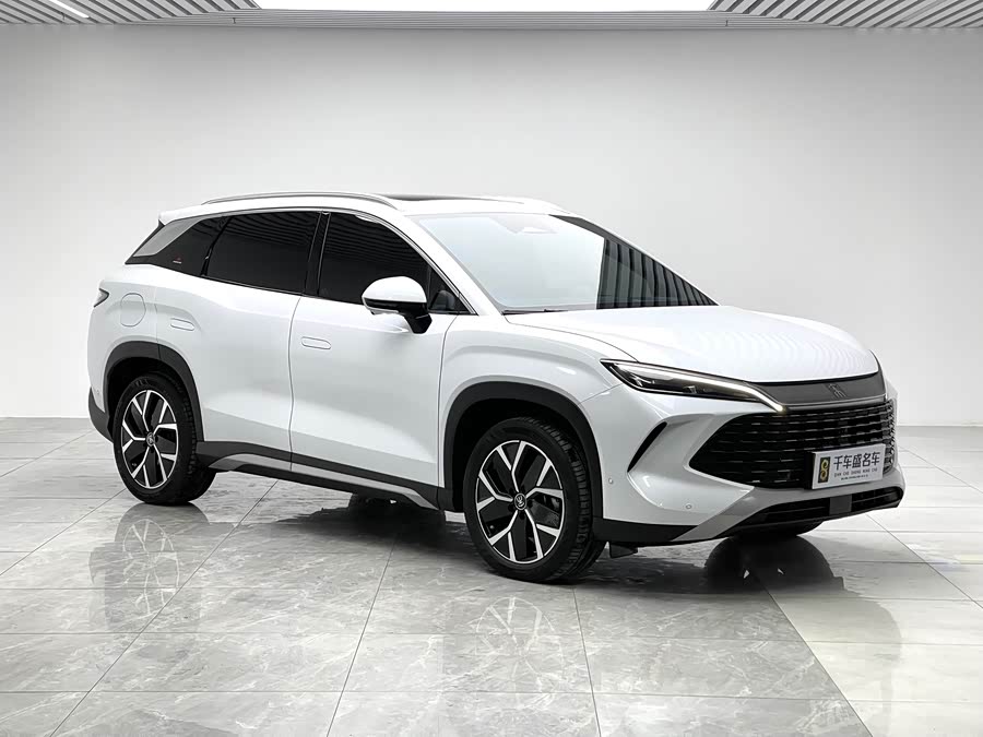 BYD SongL DM-i 2024 #4 BYD SongL DM-i 2024 car image #4