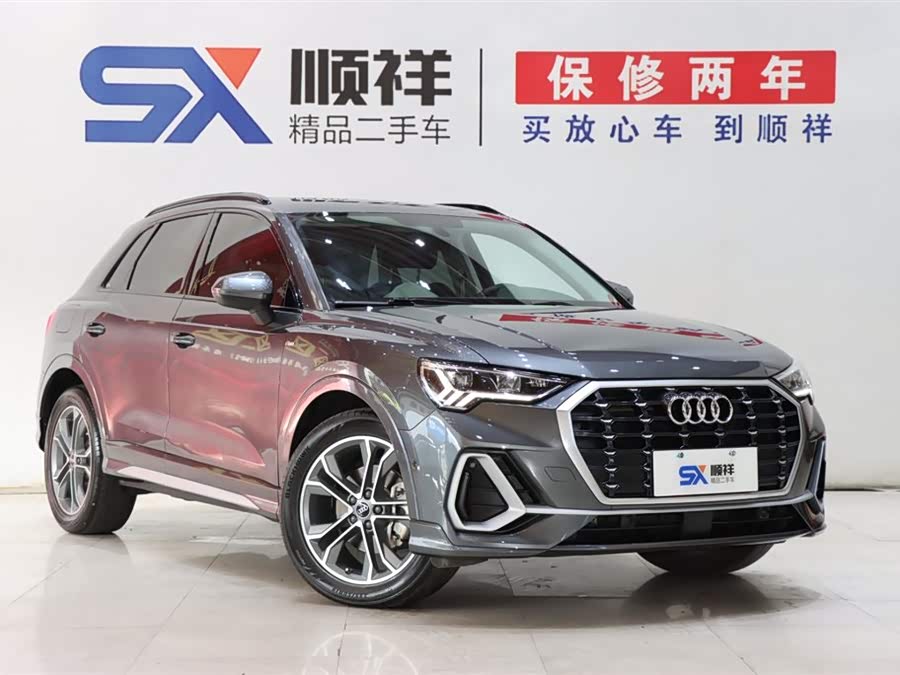 Audi Q3 2022 car image #4