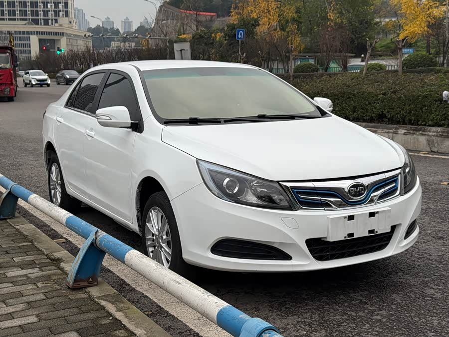 BYD e5 2019 #4 BYD e5 2019 car image #4