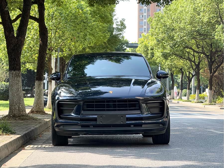 2022 car image #4