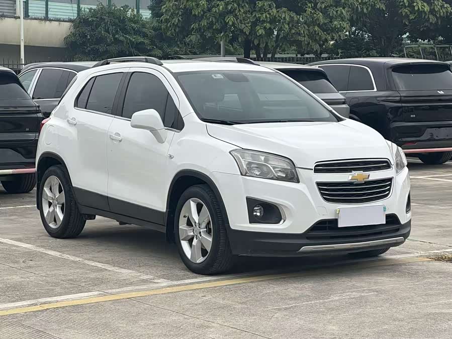 Chevrolet Tracker 2015 #4 Chevrolet Tracker 2015 car image #4