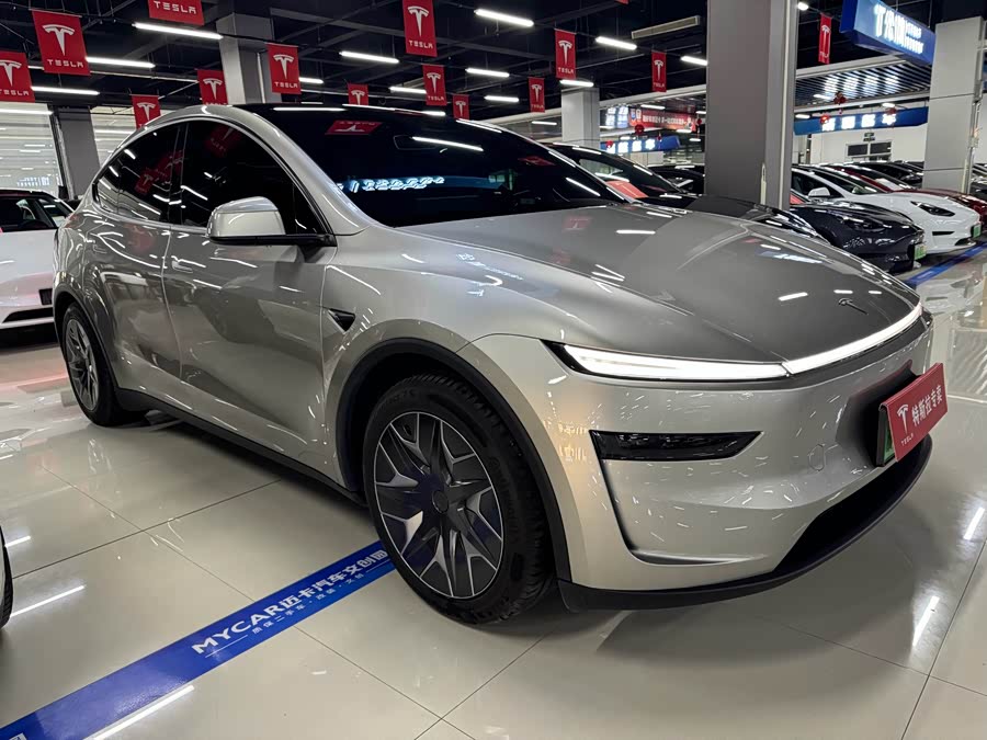 特斯拉 Model Y L 2025 汽车图片 #4