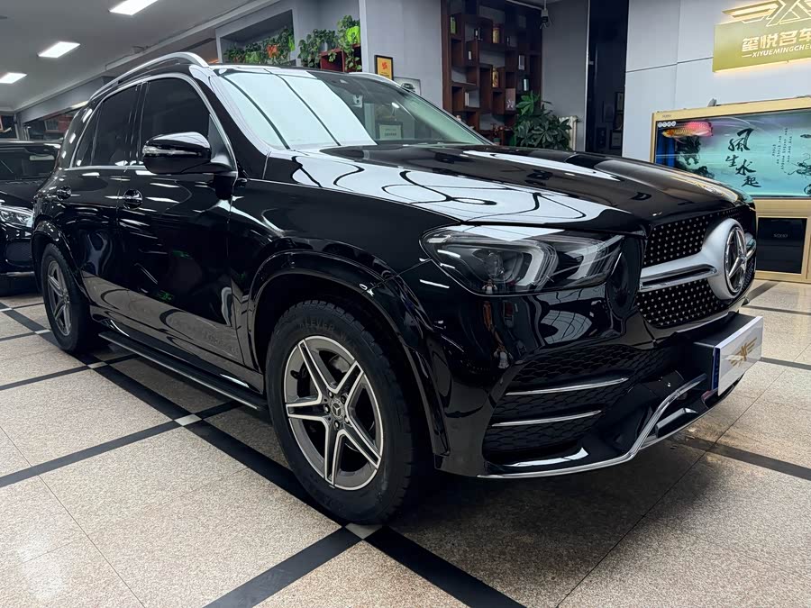 Mercedes-Benz GLE Class 2020 car image #4