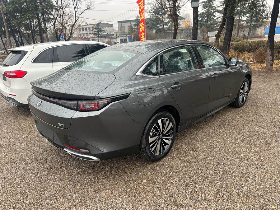 Changan EadoPHEV 2025 immagine di auto #4