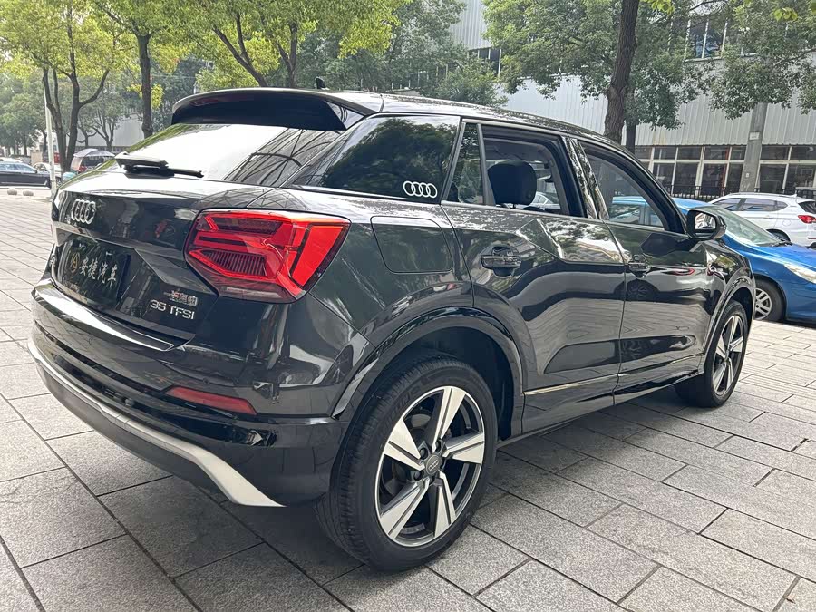 Audi Q2L 2020 #4 Audi Q2L 2020 immagine di auto #4
