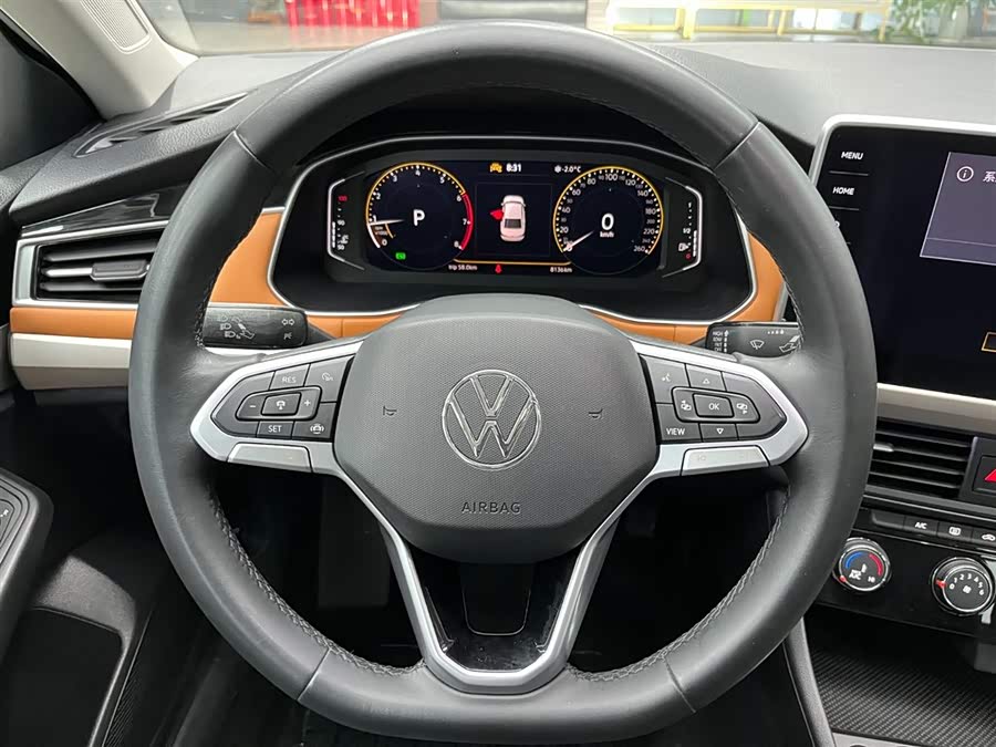 Volkswagen Bora 2022 car image #4