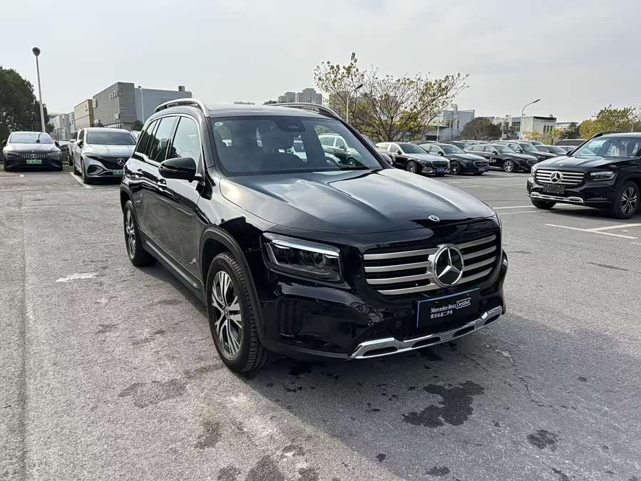 Mercedes-Benz GLB Class 2025 immagine di auto #4