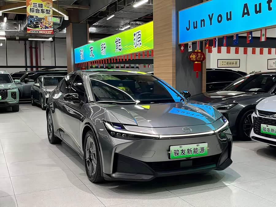 Toyota bZ3 2024 immagine di auto #4