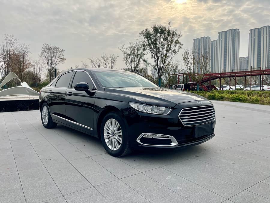 Ford Taurus 2017 car image #4