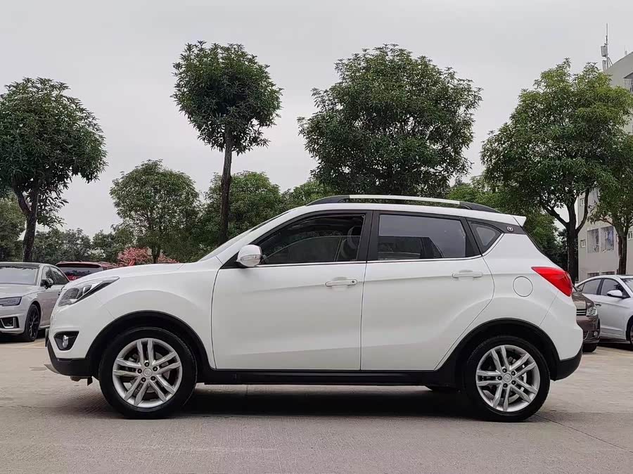 Changan CS35 2017 car image #4
