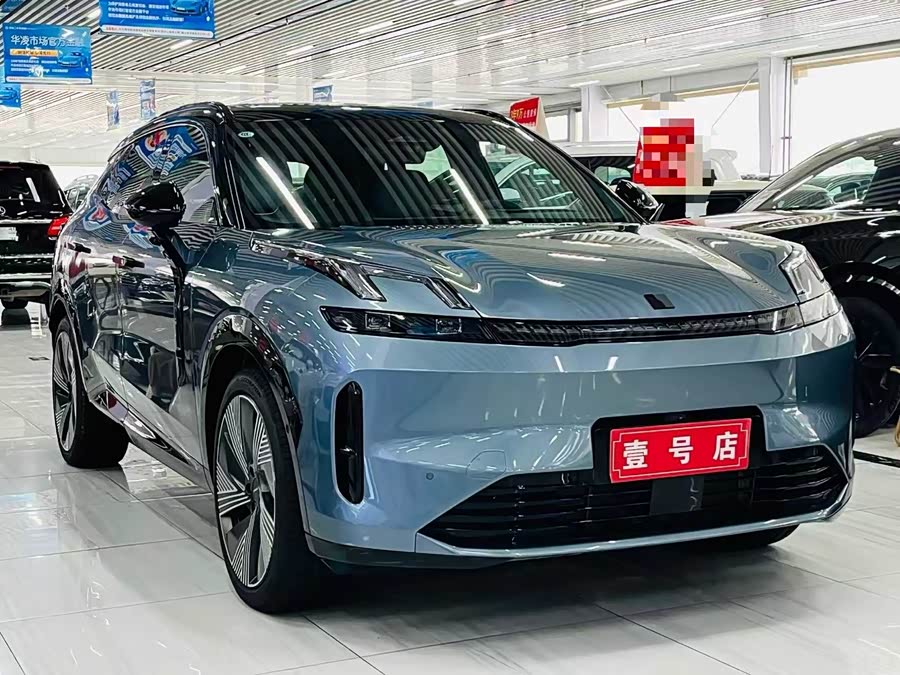 Lynk & Co 08 EM-P 2024 #4 Lynk & Co 08 EM-P 2024 car image #4